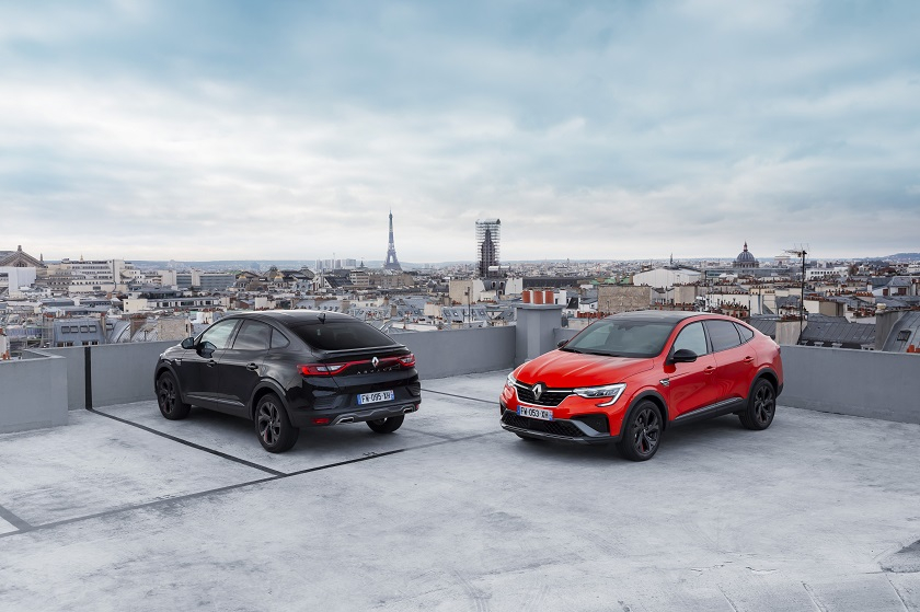 Renault Arkana: Sportif, Hybride et Spacieux!