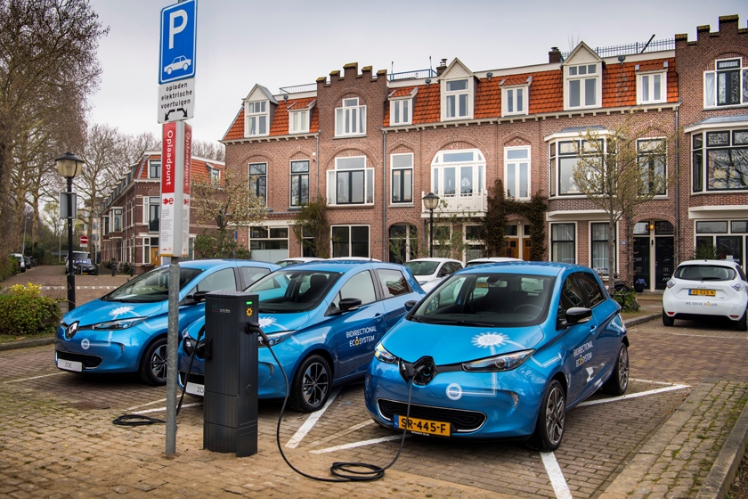 World first: Groupe Renault starts piloting vehicle-to-grid charging in electric vehicles on a large scale