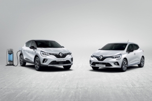 Mit dem Neuen Clio E-TECH und dem Neuen Captur E-TECH Plug-in intensiviert die Renault Gruppe ihre Elektrofahrzeugstrategie