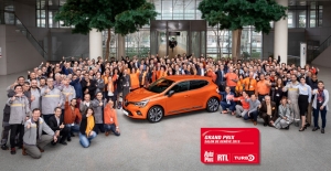 The all-new Renault Clio wins the award of the best production car at the RTL – Auto Plus – Turbo Grand Prix