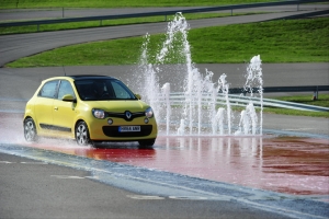 Renault UK teams up with CarKraft road safety initiative for ninth consecutive year