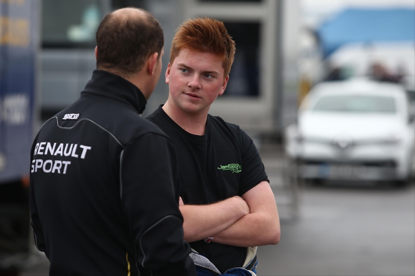 Somerset teen racing talent Harry Gooding announces move into new Renault UK Clio Cup Junior championship
