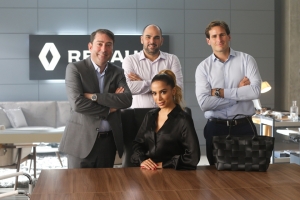 Anitta grava sua primeira campanha publicitária para a Renault