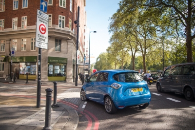 Renault to Electrify Christmas with #SOSBattery