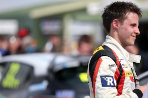 Former Champion Bushell confirms Team Pyro seat for 2017 Renault UK Clio Cup