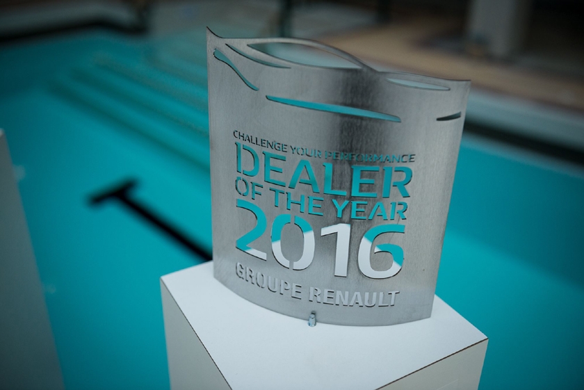 Sieben deutsche Renault Händler zum „Dealer of the Year” gekürt