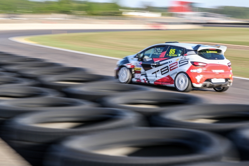 The Clio Cup France heads to Italy