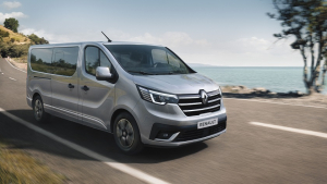 Rundum aktualisierter Renault Trafic Combi startet ab 29.225 Euro