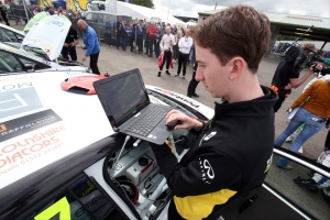 INFINITI Engineering Academy students expand into Renault UK Clio Cup
