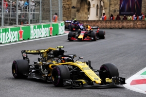 Renault Sport Formula One Team termine dans le top 5 à Bakou