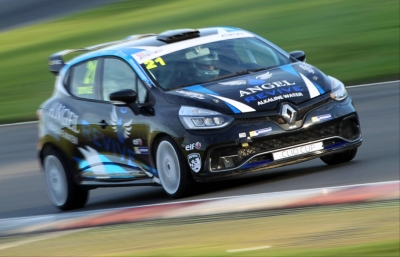 Lancashire's Louis Doyle re-signs with JamSport team for 2018 Renault UK Clio Cup Junior championship
