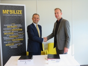Renault Foundation &amp; Essec Business School launch a Training Course in Digital Transformation to meet the needs of the Industry