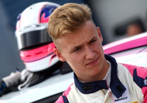 BMR Academy youngster Price stays with Pyro for 2017 Renault UK Clio Cup
