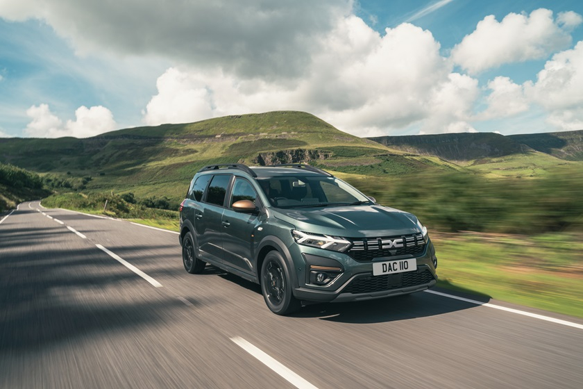 Double win for Dacia at the 2024 What Car? Car of the Year Awards