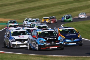 Jack Young confirms place on 2019 Renault UK Clio Cup Grid with MRM Squad