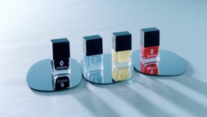 Renault launches new nail polish range for lady drivers on the move!