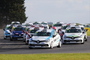 Farnham&#039;s Bradley Burns to make Renault UK Clio Cup debut less than a month after 16th birthday