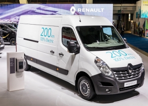 Renault zeigt in Brüssel aktualisierten Kangoo Z.E. und neuen Master Z.E.